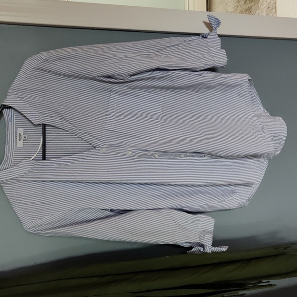 Striped button down blouse - Picture 1 of 4